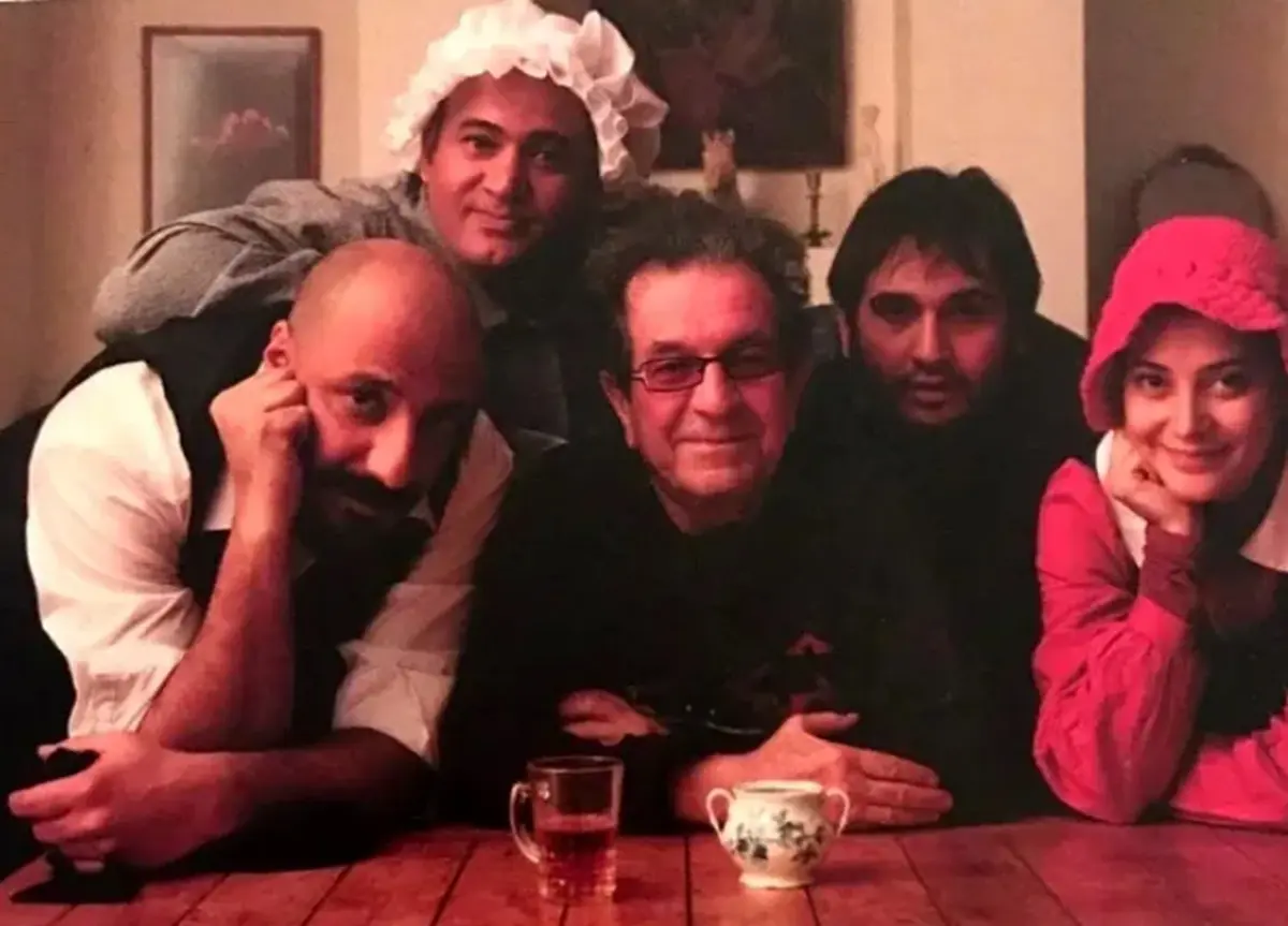 طناز طباطبایی