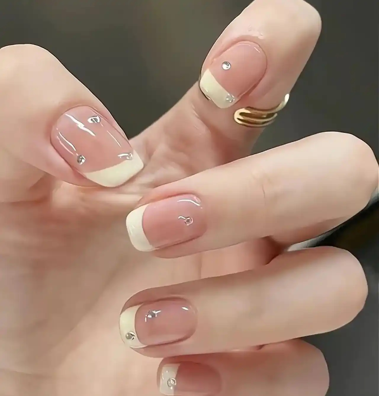 مدل ناخن فرنچ اکلیلی + مدل های زیبا و ترند ناخن فرنچ اکلیلی با ایده های بسیار شیک