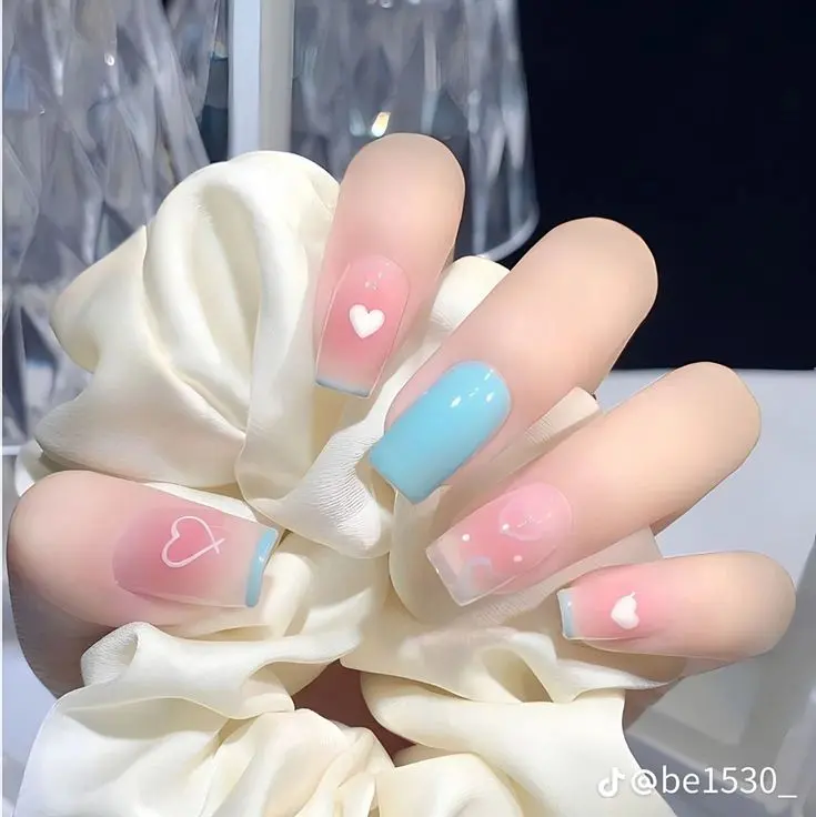 مدل ژلیش | ۳۰ مدل ژلیش ناخن دخترانه شیک و جدید ۱۴۰۴ که هر سلیقهای رو جذب میکنه! (خاص، فانتزی، کیوت، ساده، تابستانی و عروسکی)