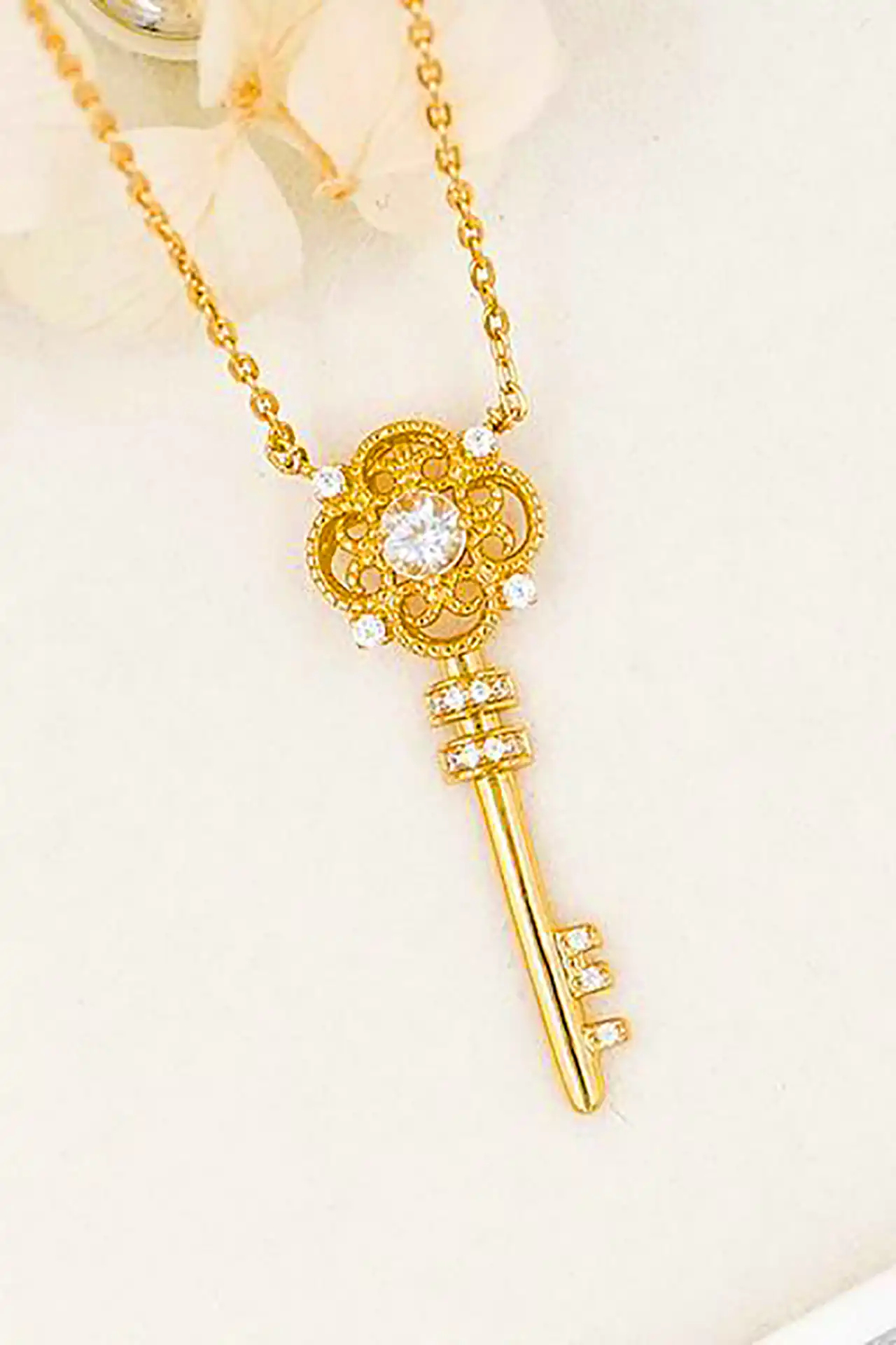 گردنبند طلا طرح کلید