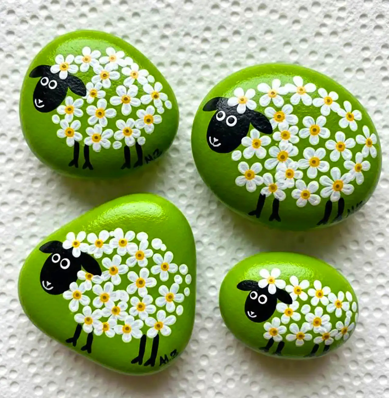 کاردستی خلاقانه با سنگ رودخانه