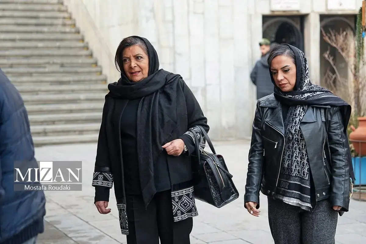 یادبود رضا رویگری