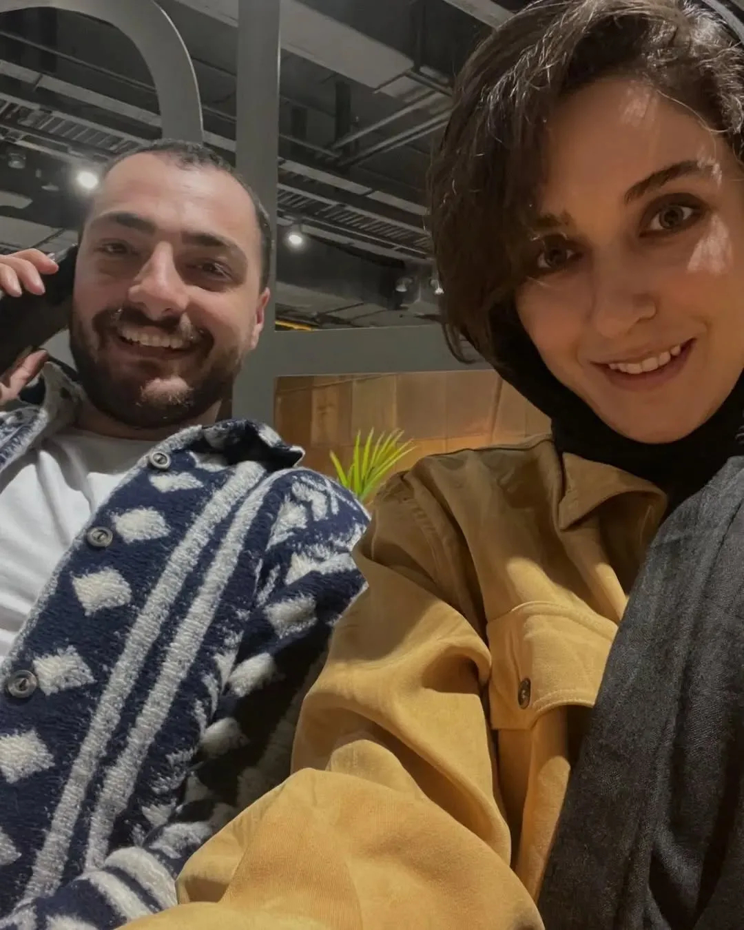 مینو شریفی و سجاد بابایی در پشت صحنه خسوف