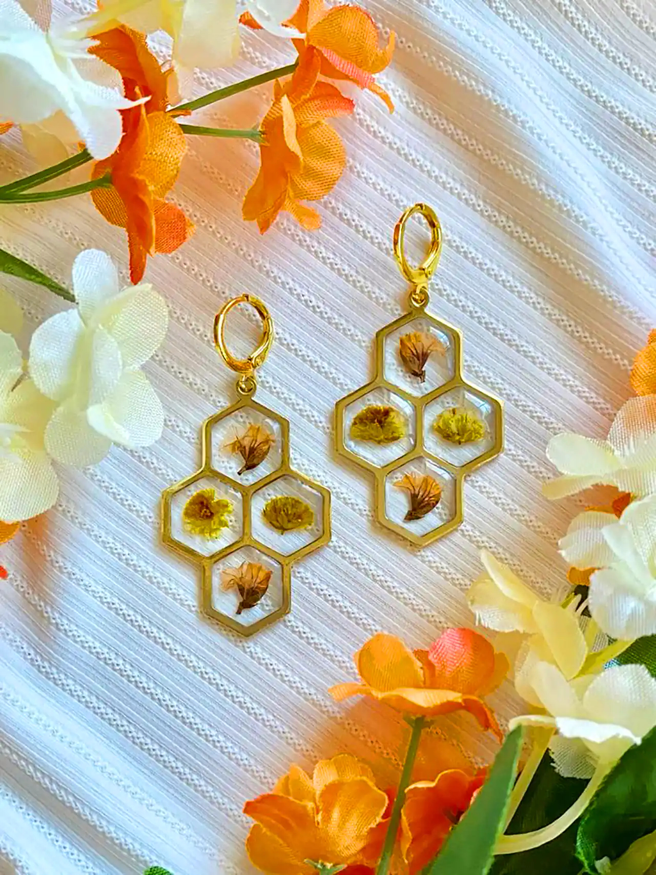 زیورآلات فانتزی طرح زنبوری 