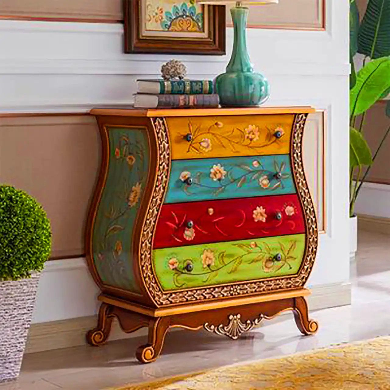 کمد چوبی با طرح چهل تکه