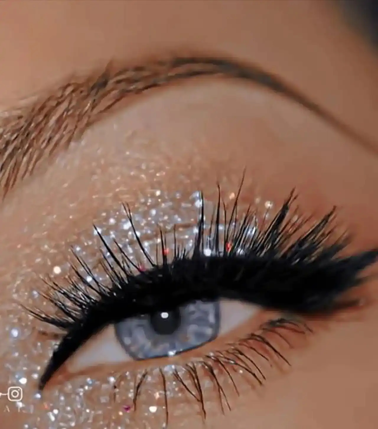 مدل خط چشم اکلیلی + زیباترین مدل های خط چشم اکلیلی ترند امسال