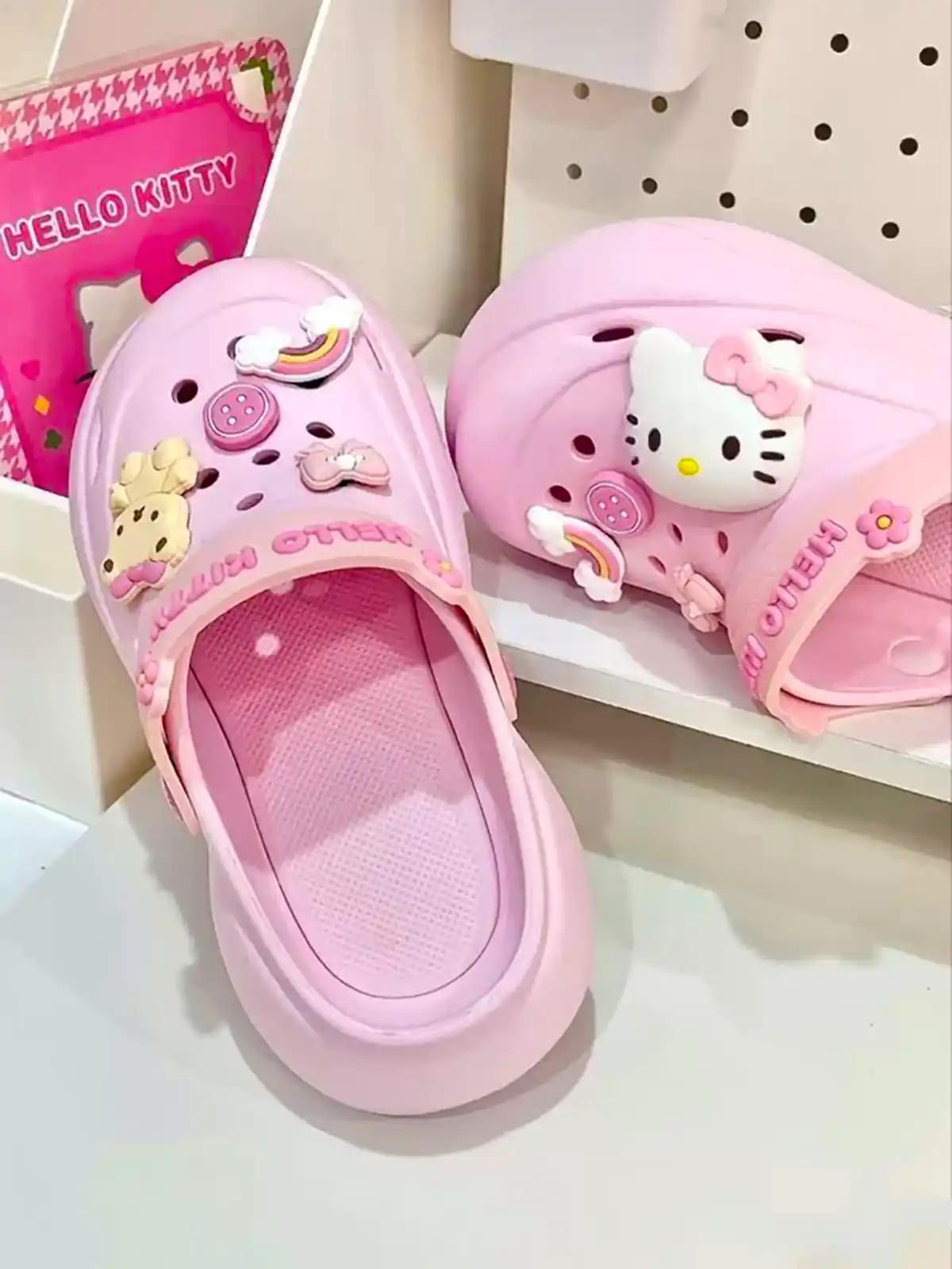 کراکس صورتی دخترانه