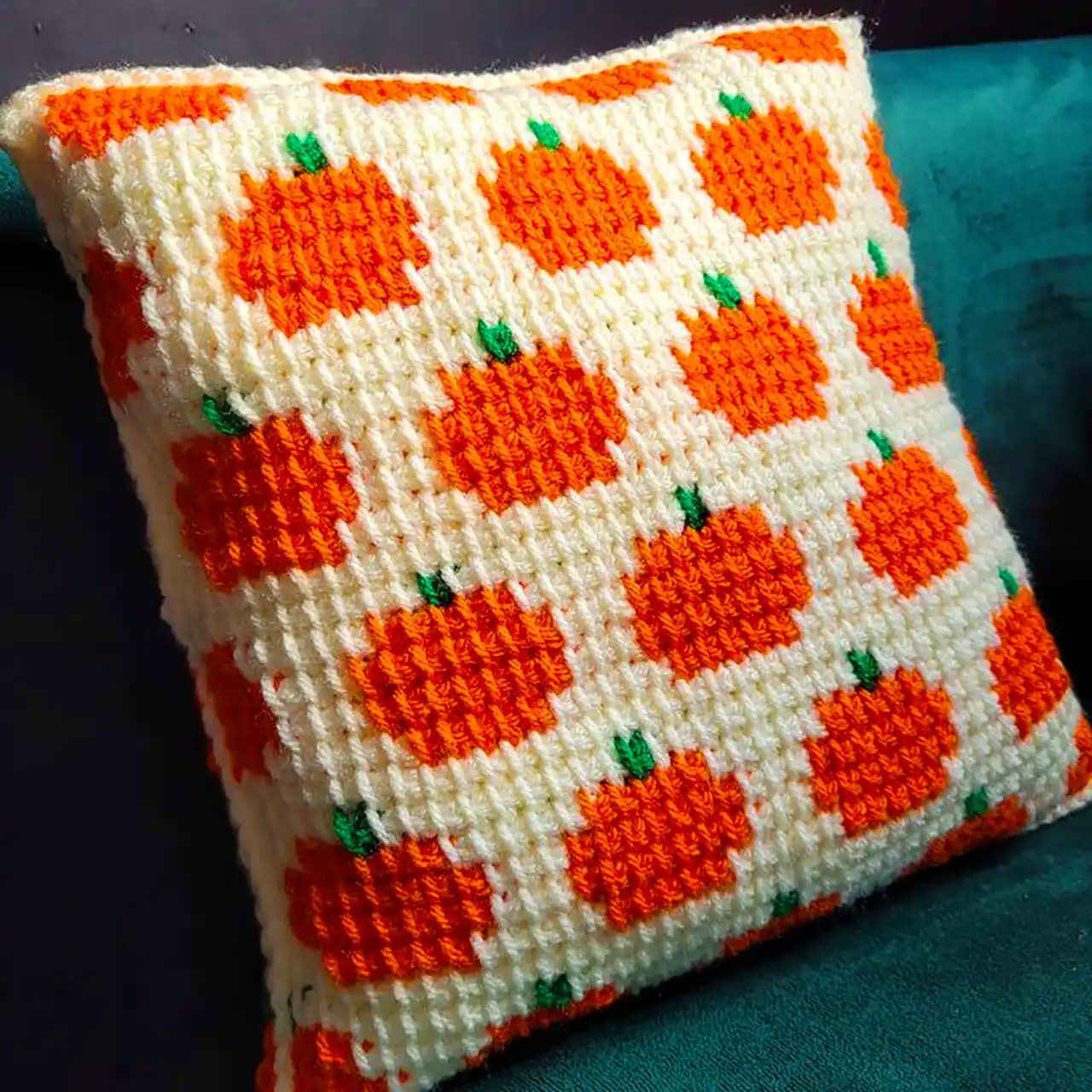 کوسن بافتنی طرح کدو تنبل