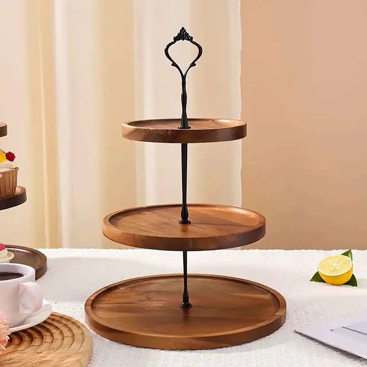 شیرینی خوری طبقاتی چوبی