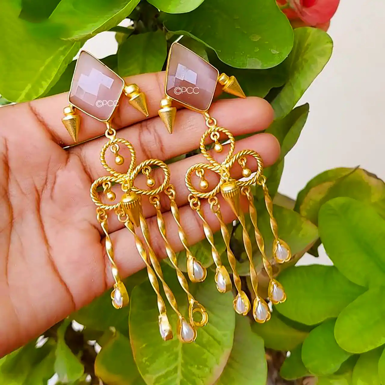 گوشواره کلاسیک زنانه
