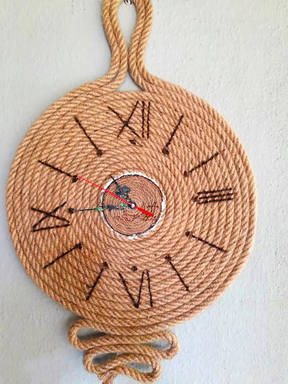 ساعت دیواری کنفی 