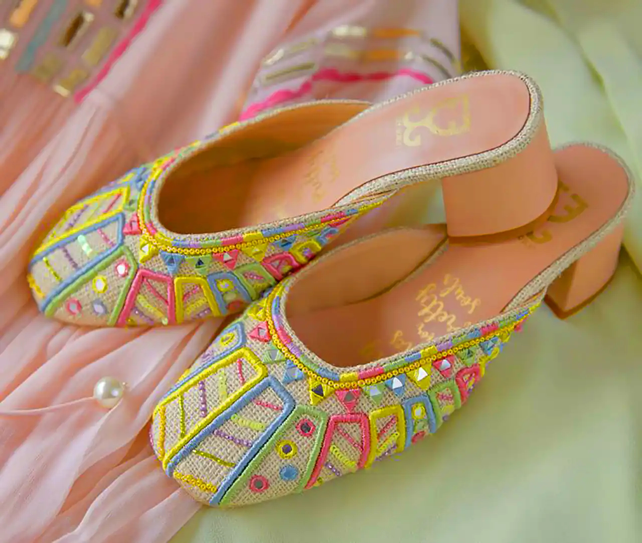 صندل جلوبسته مجلسی