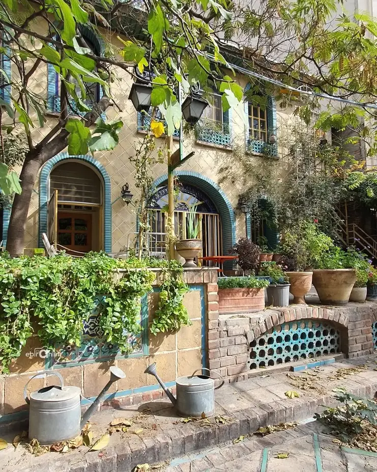 خانه اقبال واحدی زیباترین خانه 80 ساله ایران است/ تلفیق معماری ایرانی با دکوراسیونی چشم نواز