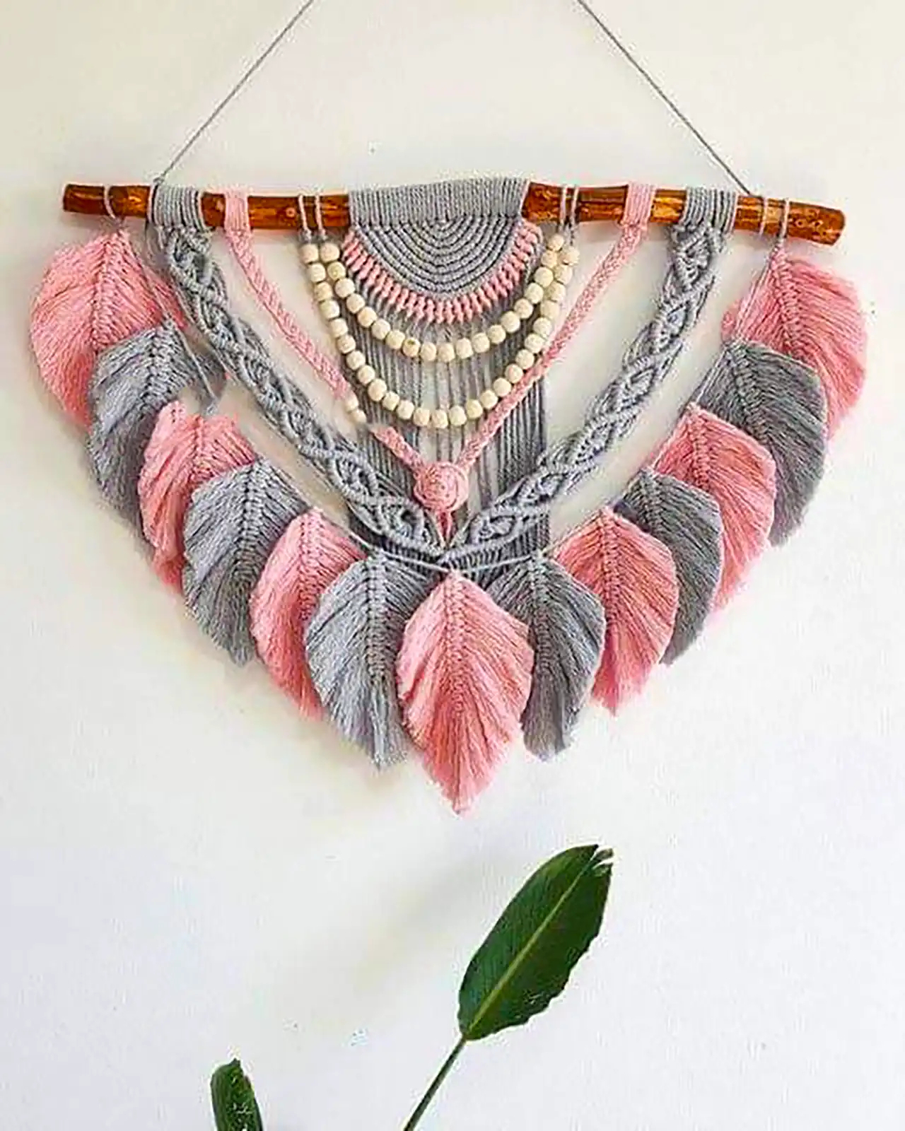 دیوارکوب مکرومه برگی