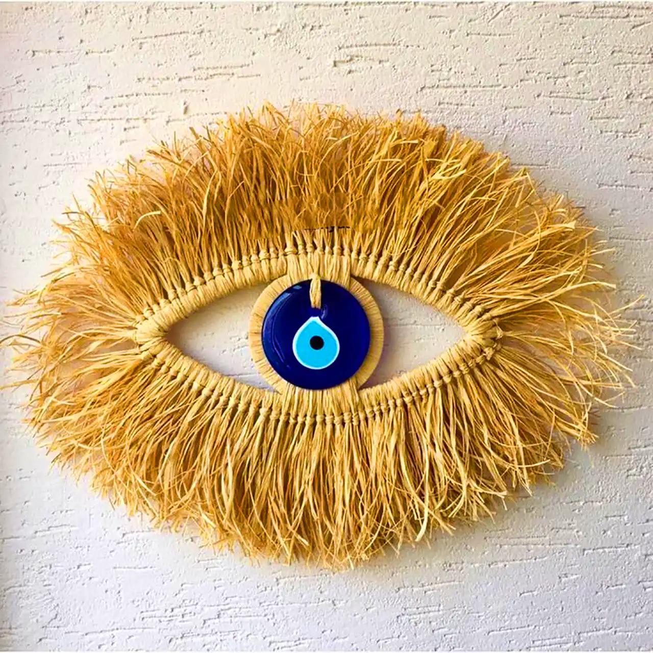 محافظ چشم زخم سنتی و مدرن 