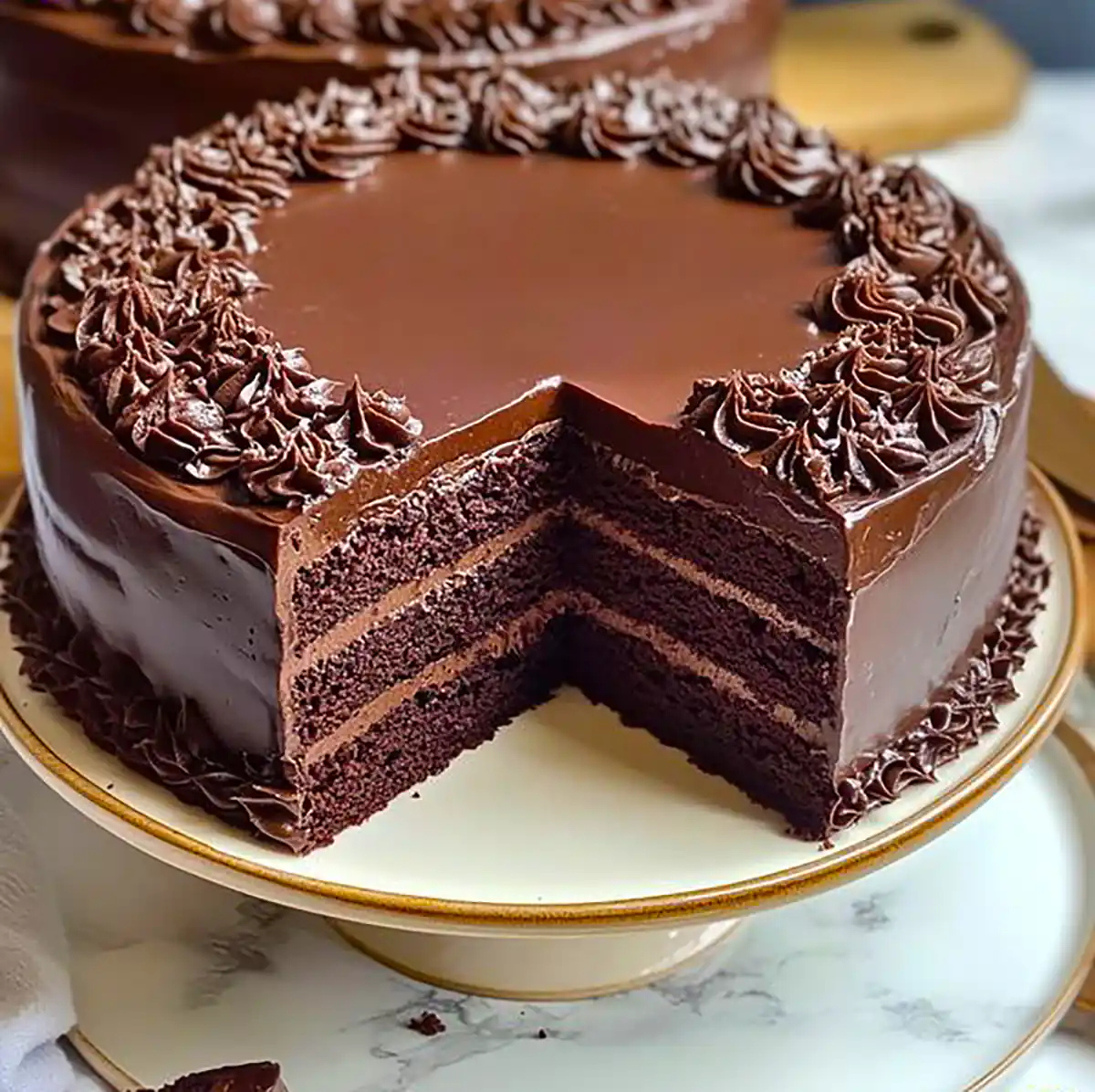 دیزاین کیک شکلاتی