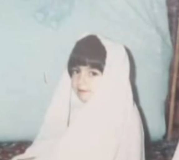 کودکی الهه حسین نژاد