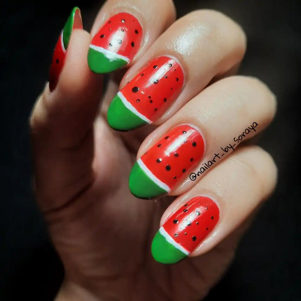 طرح ناخن با تم یلدا