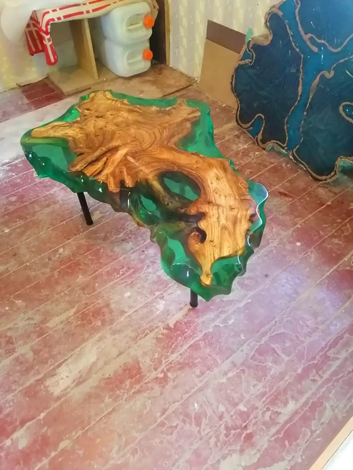 میز رزینی شیک