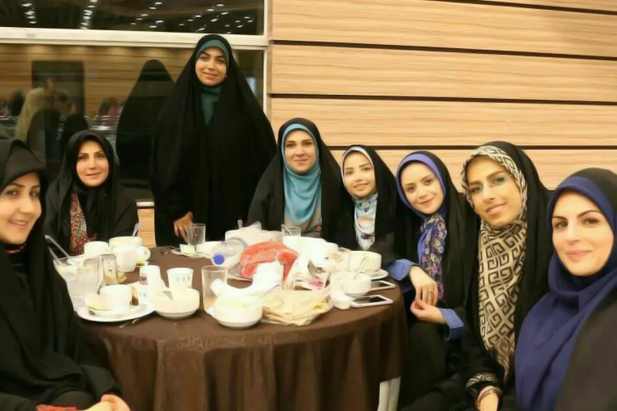 گویندگان خبر زن صدا و سیما به همراه همسرانشان؛ از شعله رزمجو تا سحر امامی
