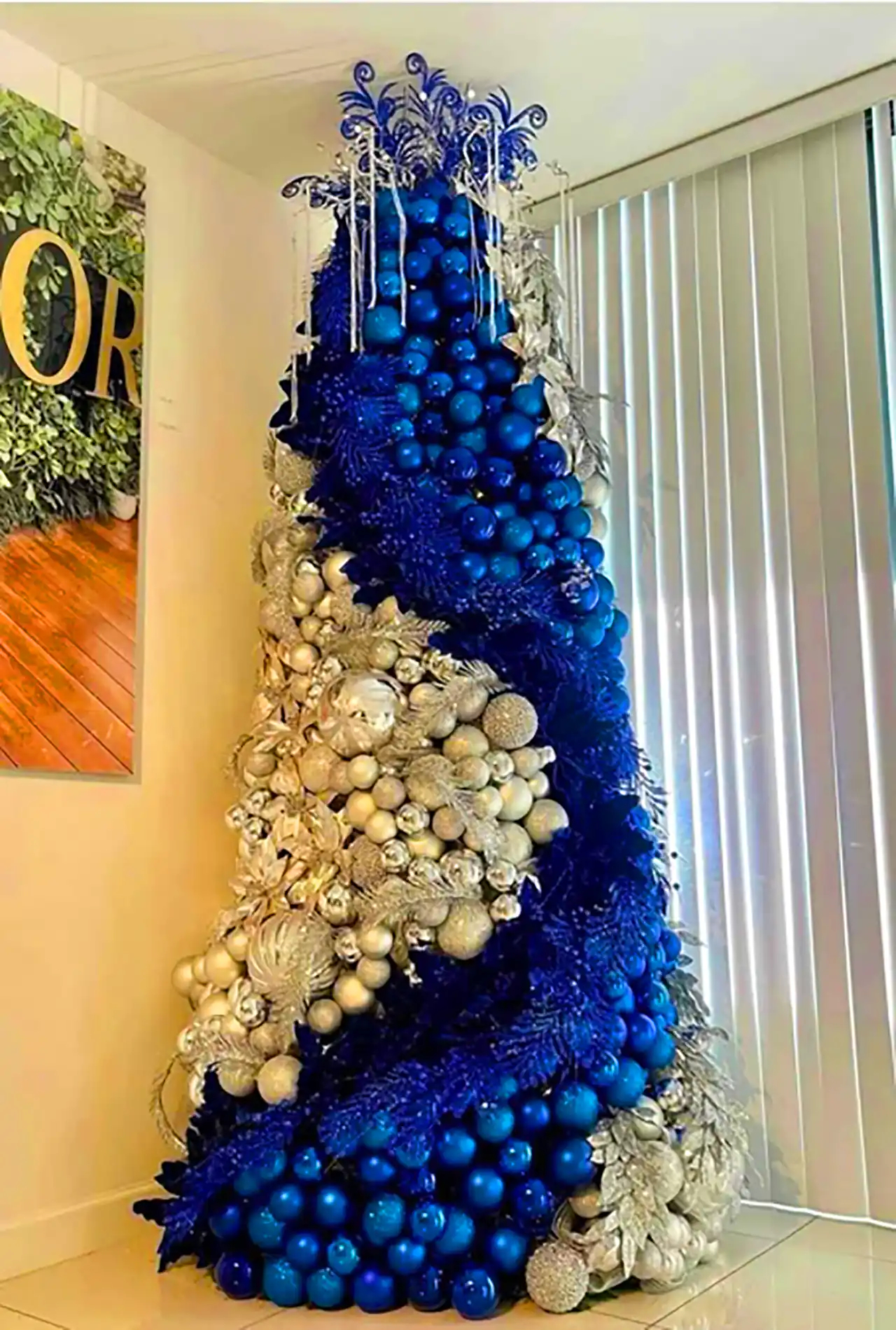 دکور جشن با تم آبی