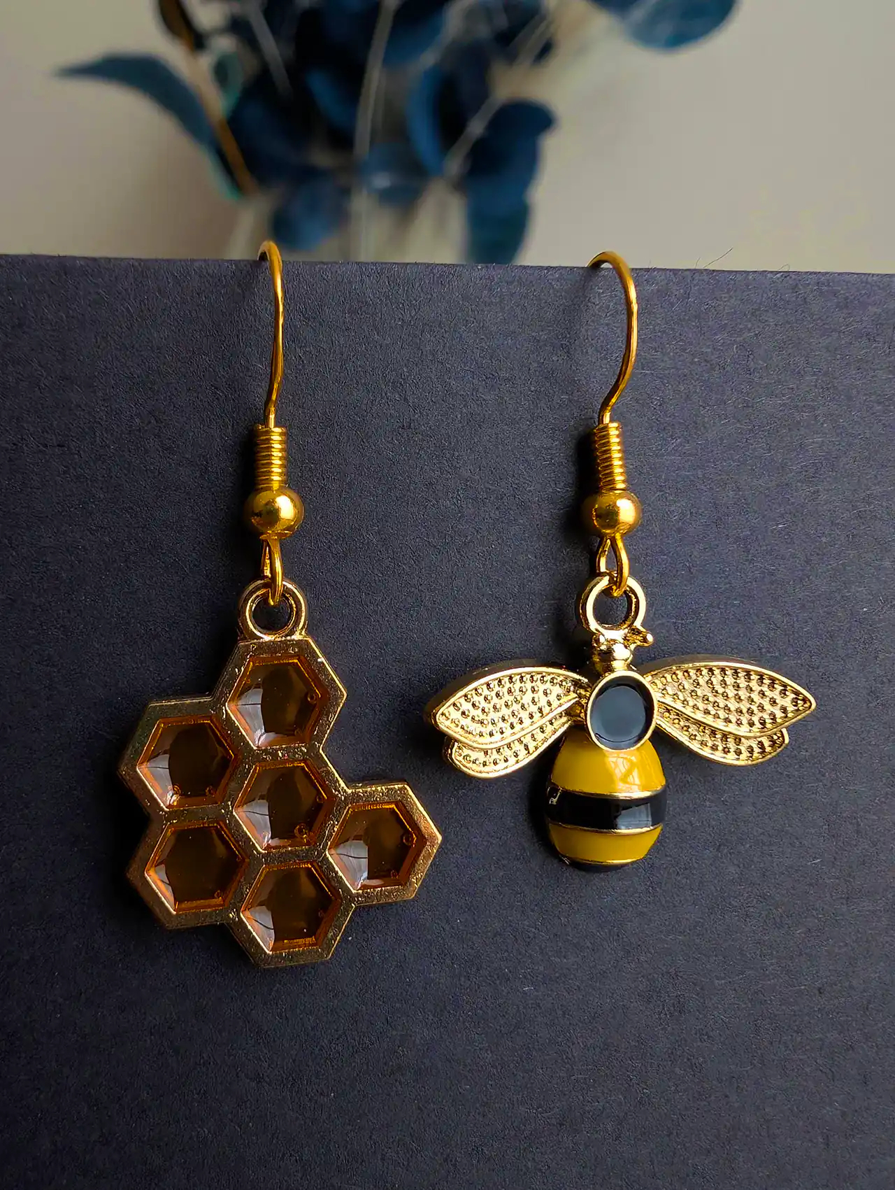 زیورآلات فانتزی طرح زنبوری 