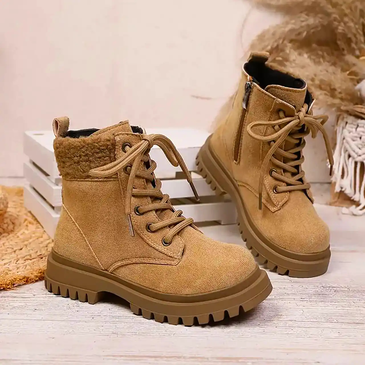 بوت زیبا و جداب بچه گانه