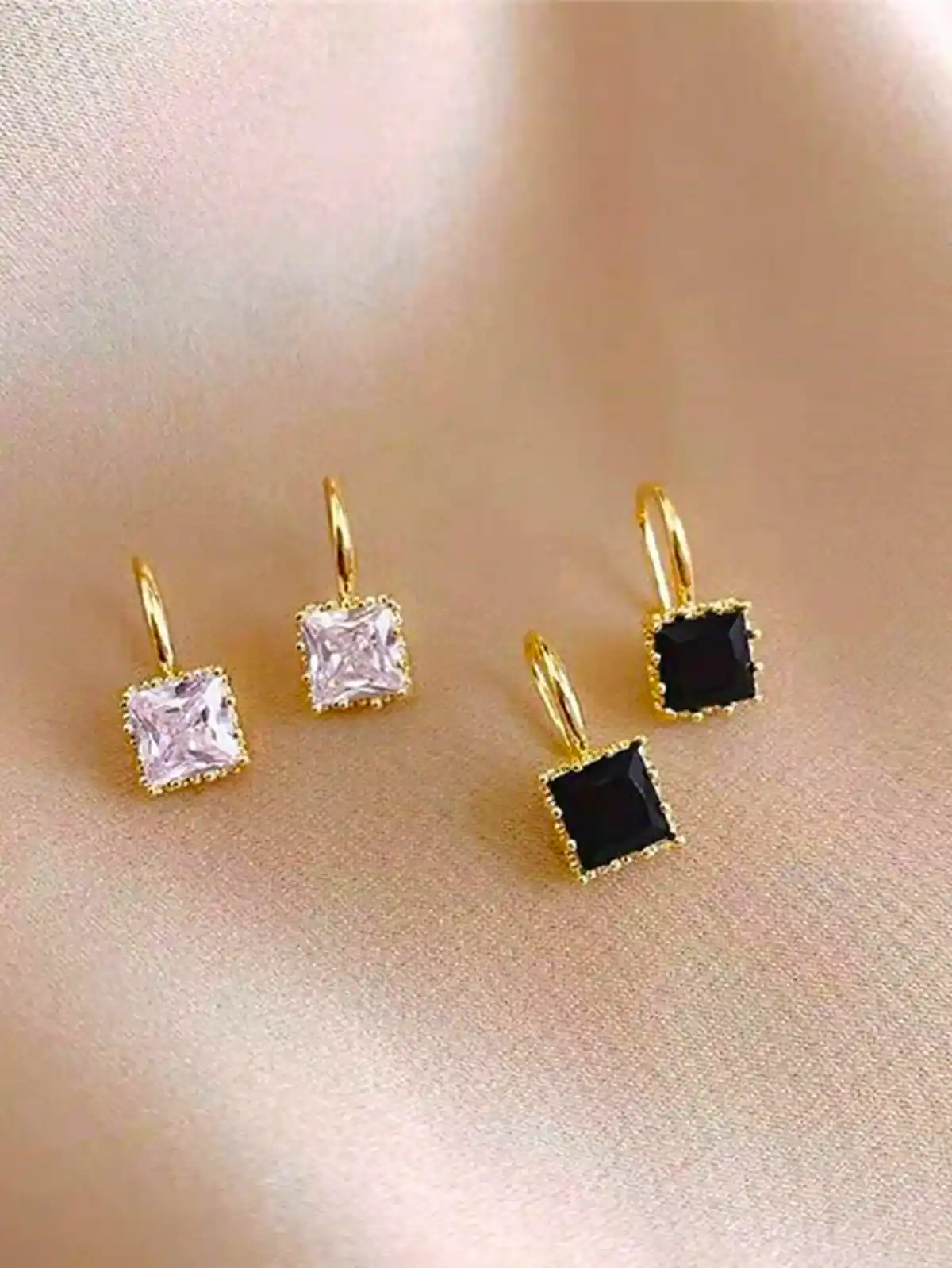 گوشواره مشکی خاص