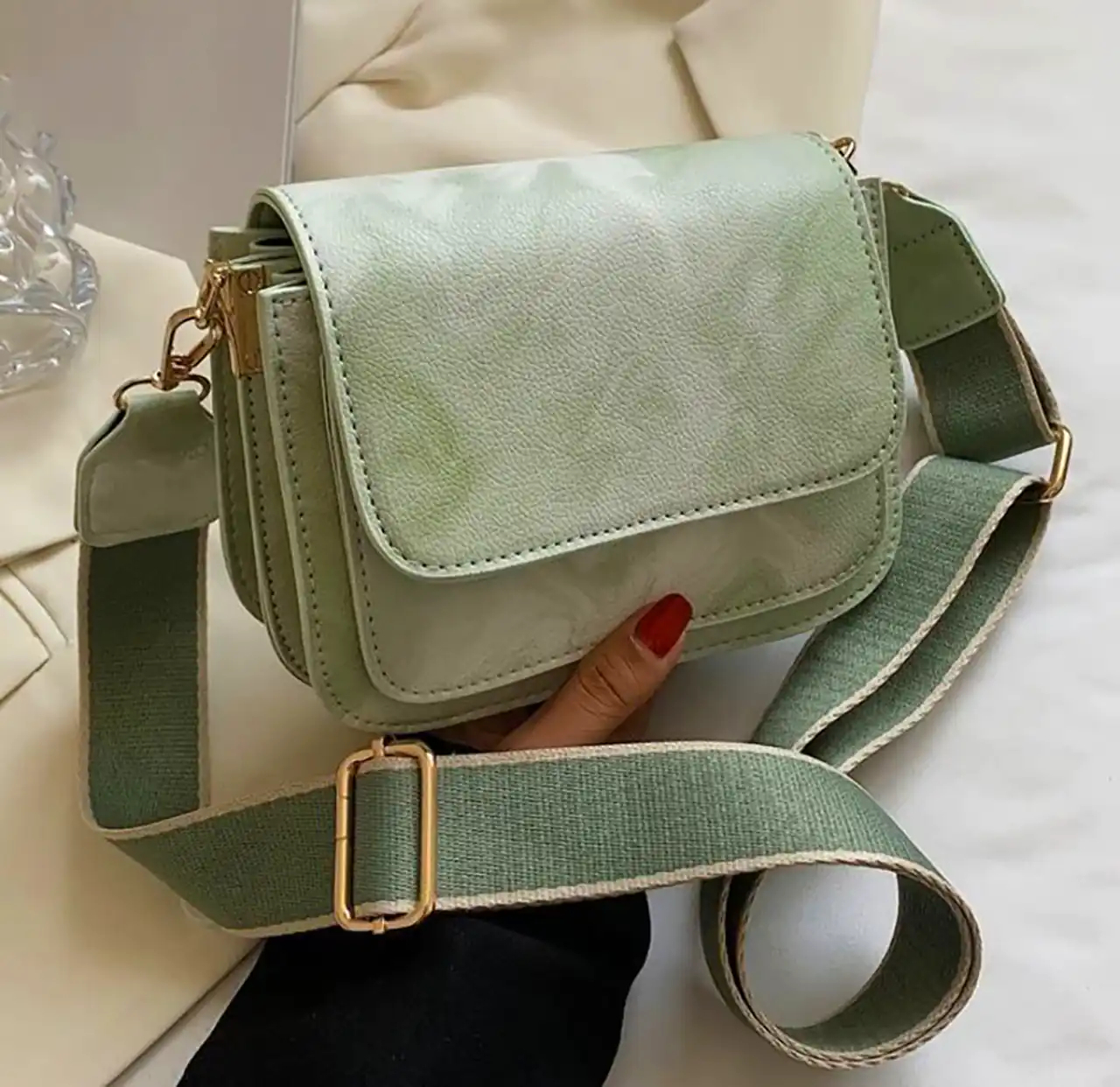 کیف یکطرفه با کلاس