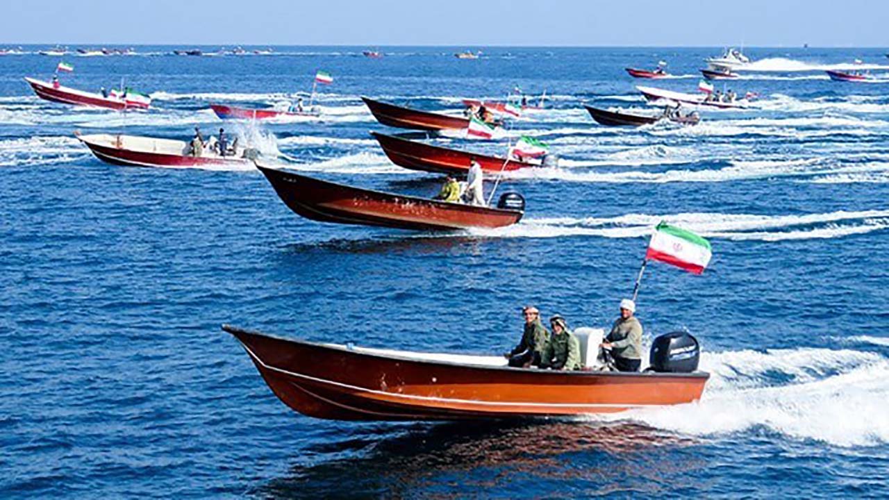 رژه اقتدار شناورها در حمایت از مردم فلسطین در سراسر جهان/ رژه ۲۵۰۰ شناور مردمی در ایران