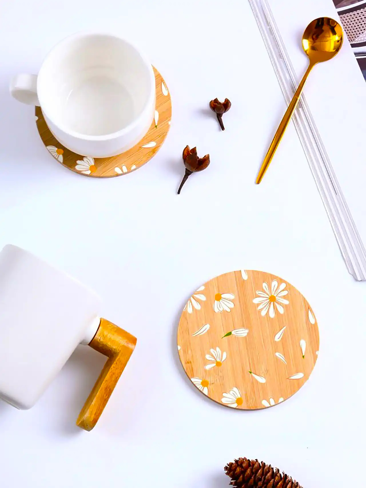 زیر لیوانی چوبی طرحدار