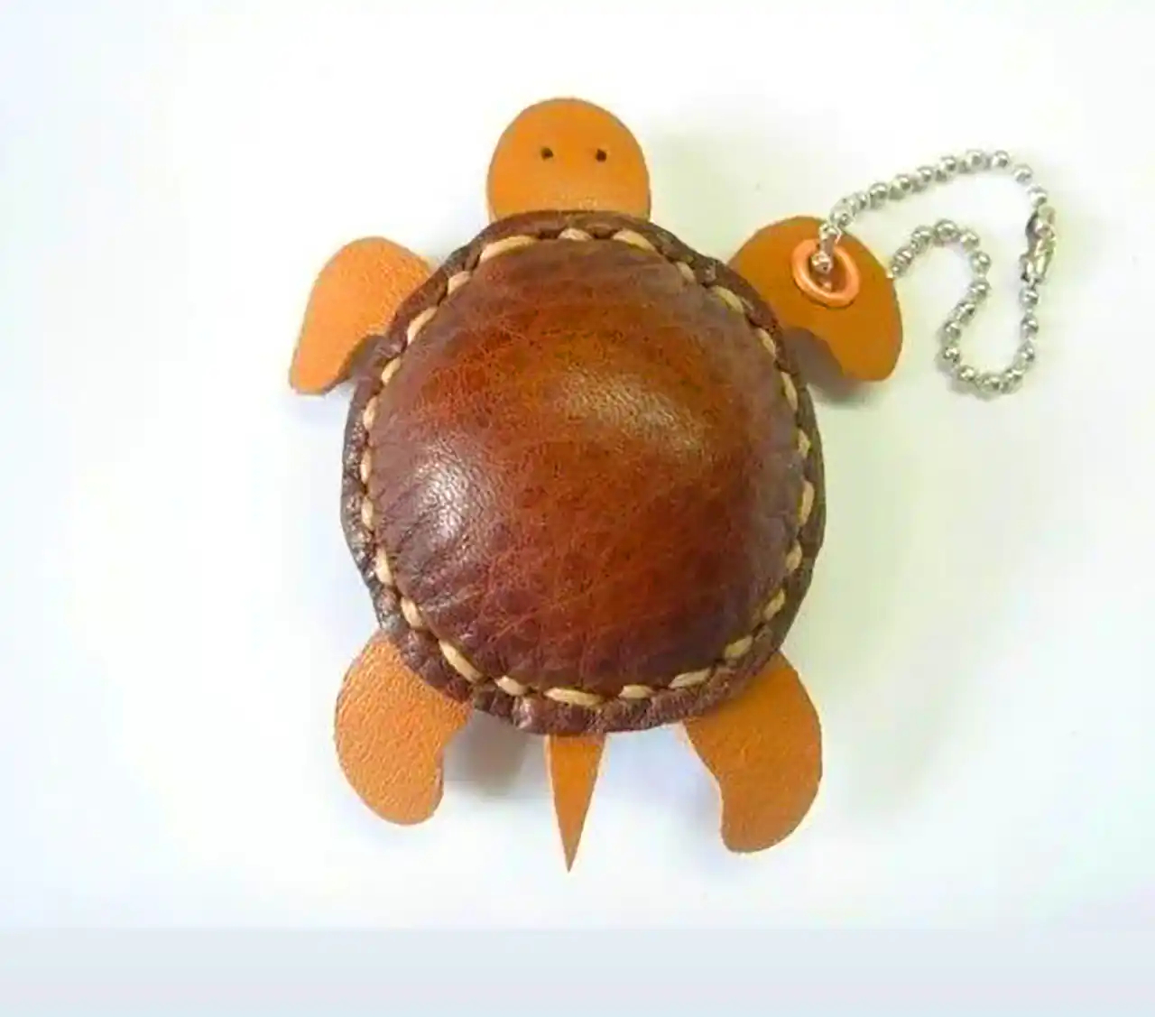 آویز چرمی دست دوز