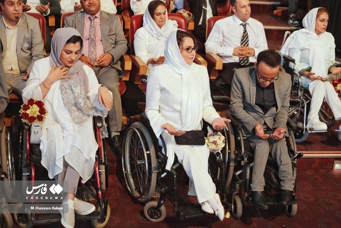 تصاویری زیبا از مراسم ازدواج ۱۱۴ زوج معلول 