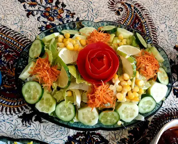 تزیین غذا و سفره آرایی