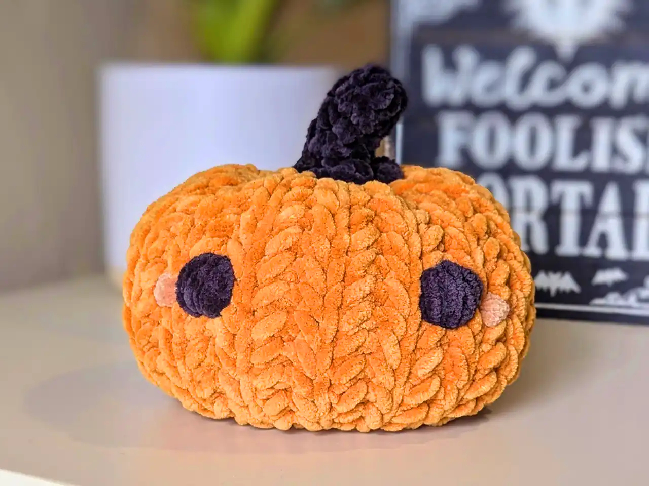 کوسن بافتنی طرح کدو تنبل