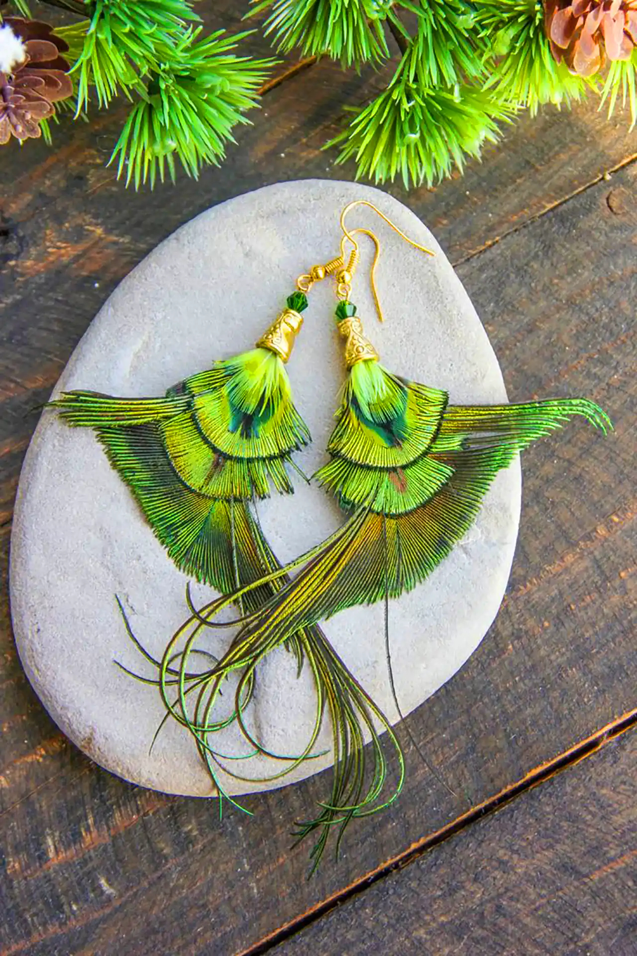 گوشواره پر طاووسی خاص