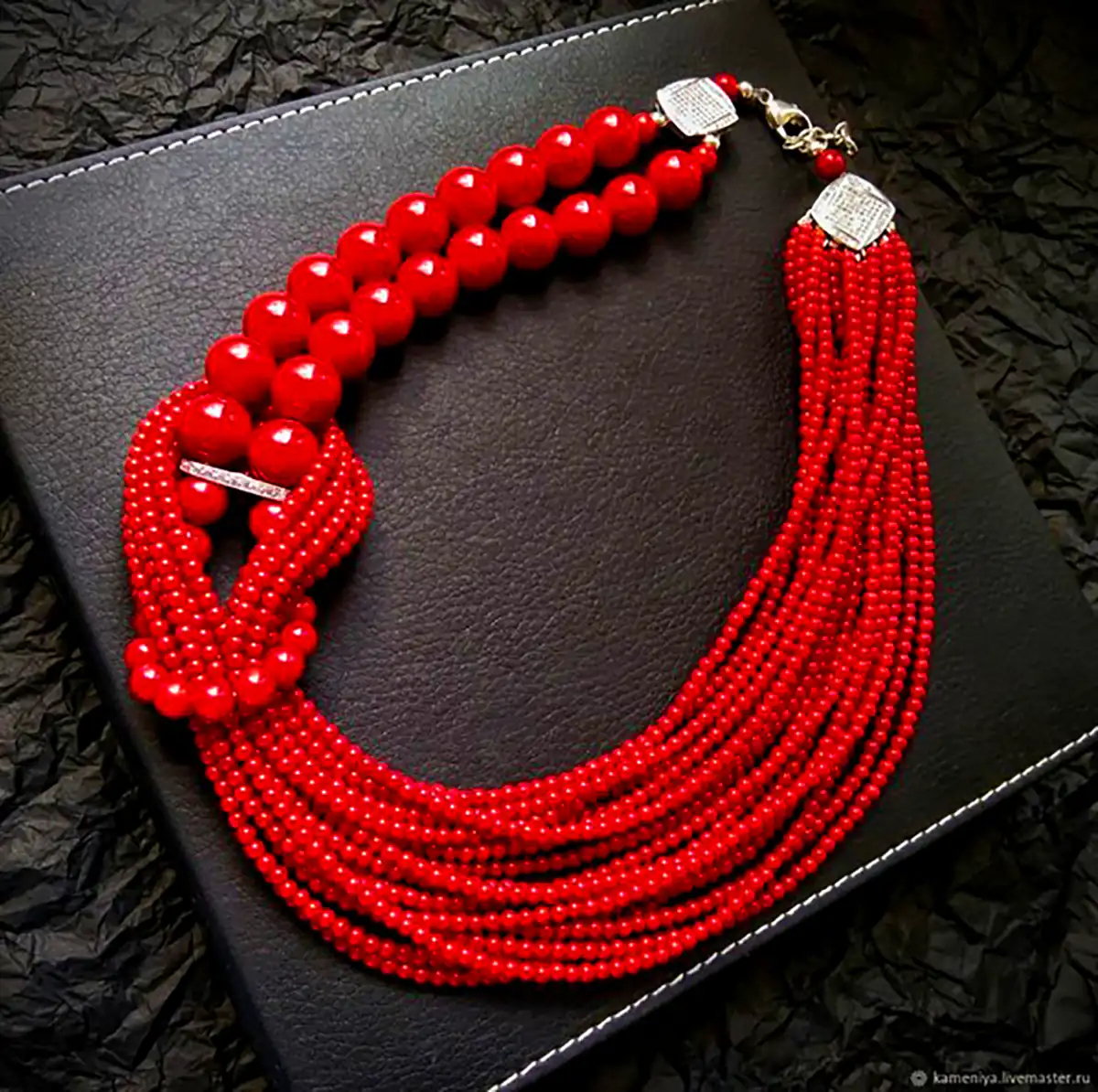 گردنبند مهره ای قرمز شیک