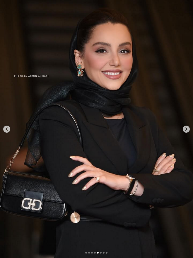 نازنین بیاتی