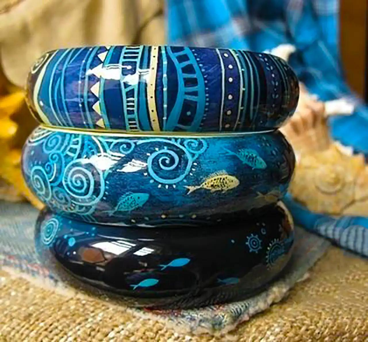 دستبند چوبی طرح سنتی