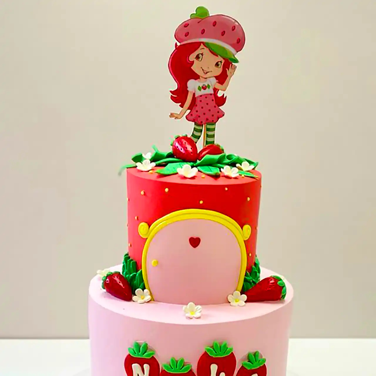 کیک تولد دخترتوت فرنگی