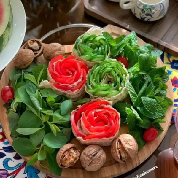 تزیین گوجه و خیار