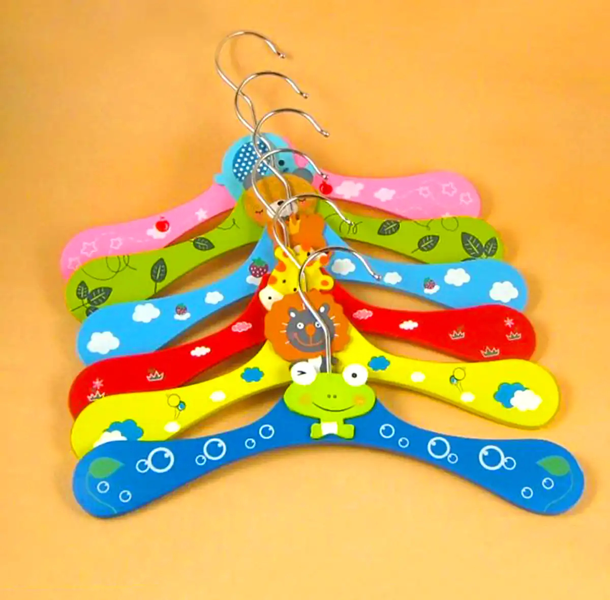 چوب لباسی فانتزی برای سیسمونی