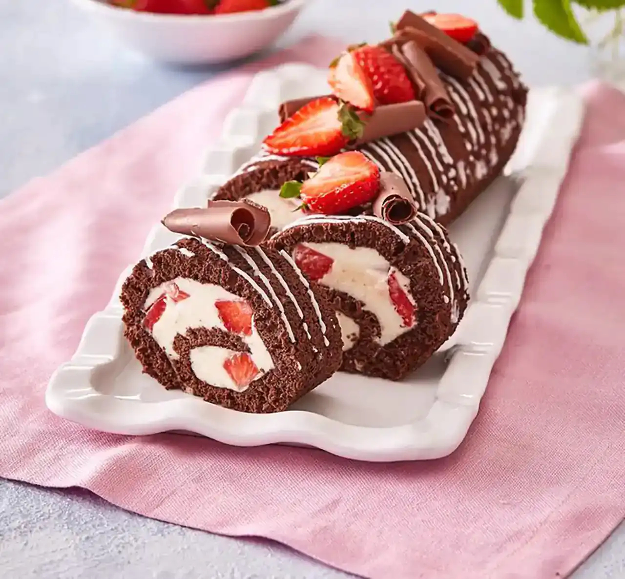 انواع مدل شیرینی تر + معرفی محبوب ترین و خوشمزه ترین مدل های شیرینی تر و خامه ای