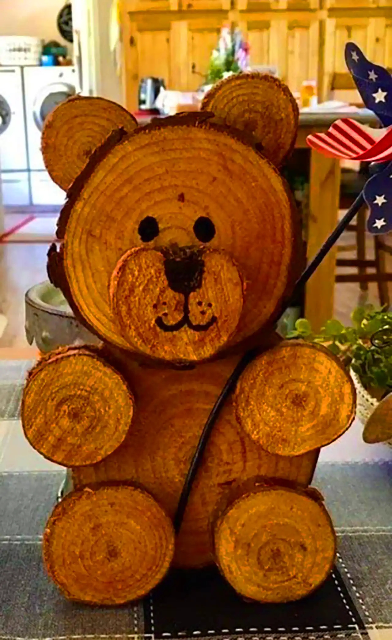 دکوری چوبی دستساز عروسکی