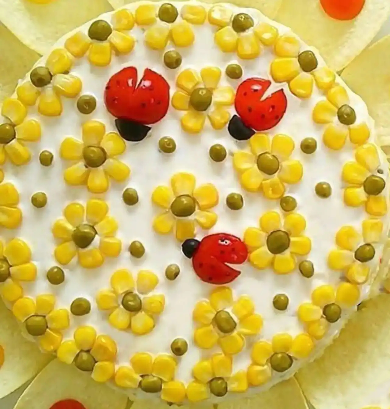 تزیین سالاد الویه + زیباترین مدل های دیزاین و تزیین سالاد الویه بسیار شیک و امروزی