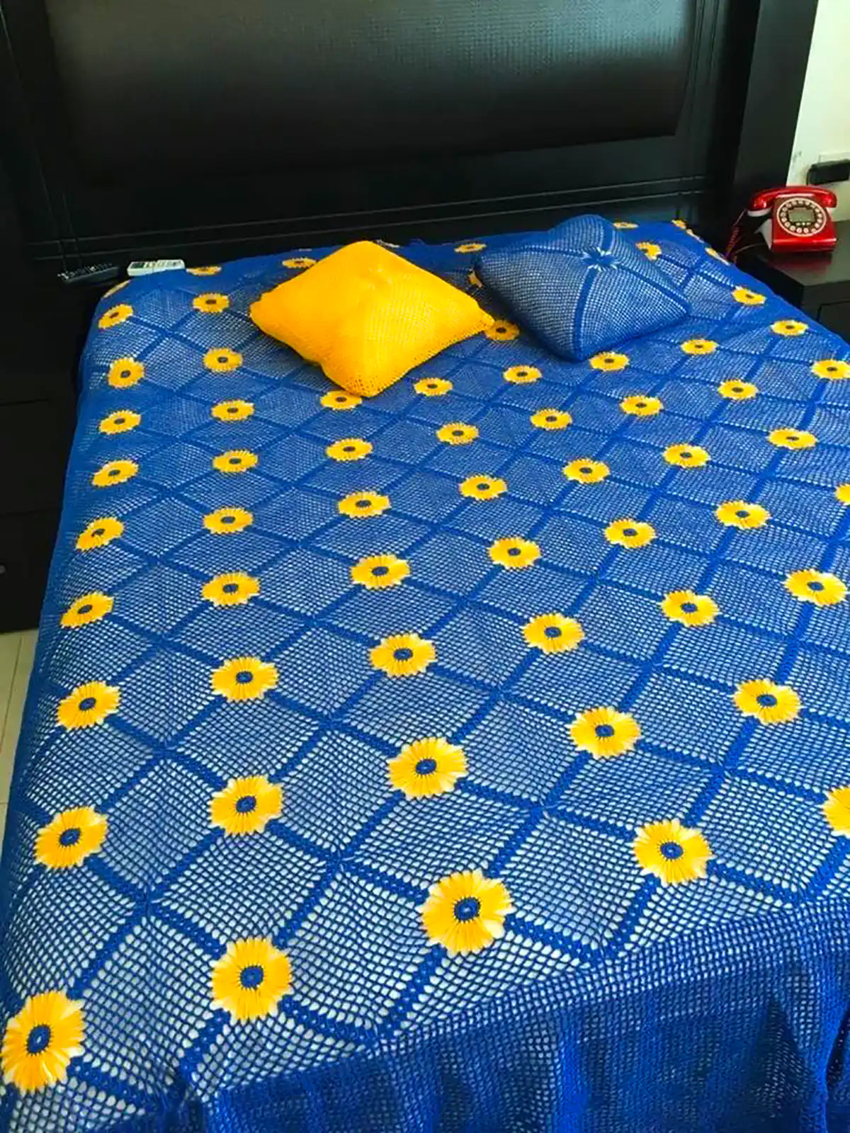 سرویس خواب بافتنی گلدار