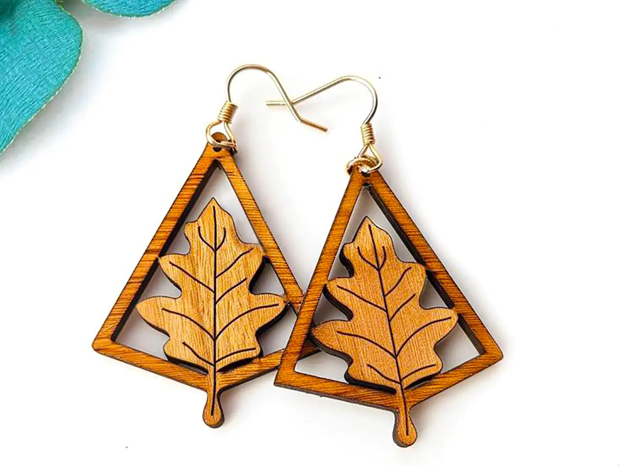 گوشواره چوبی طرح برگ