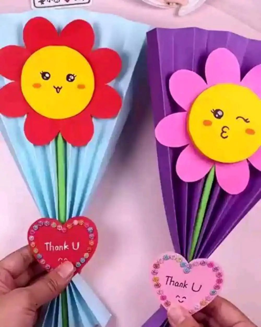 کاردستی گل برای مدرسه