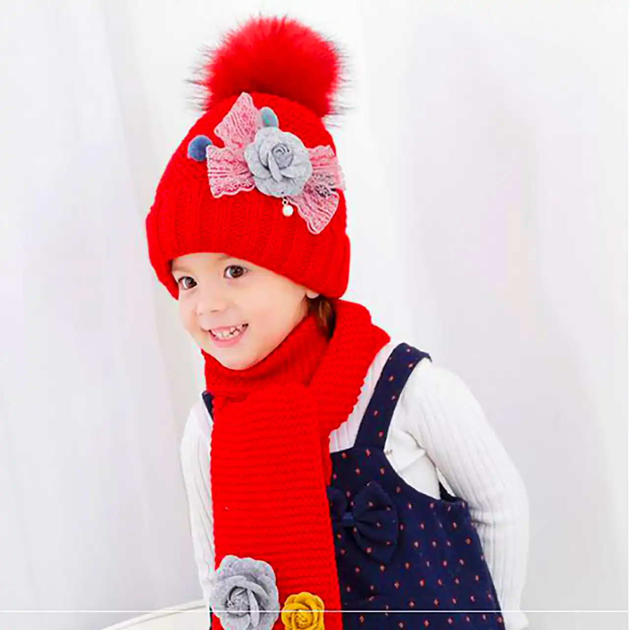 شال و کلاه بافتنی بامزه