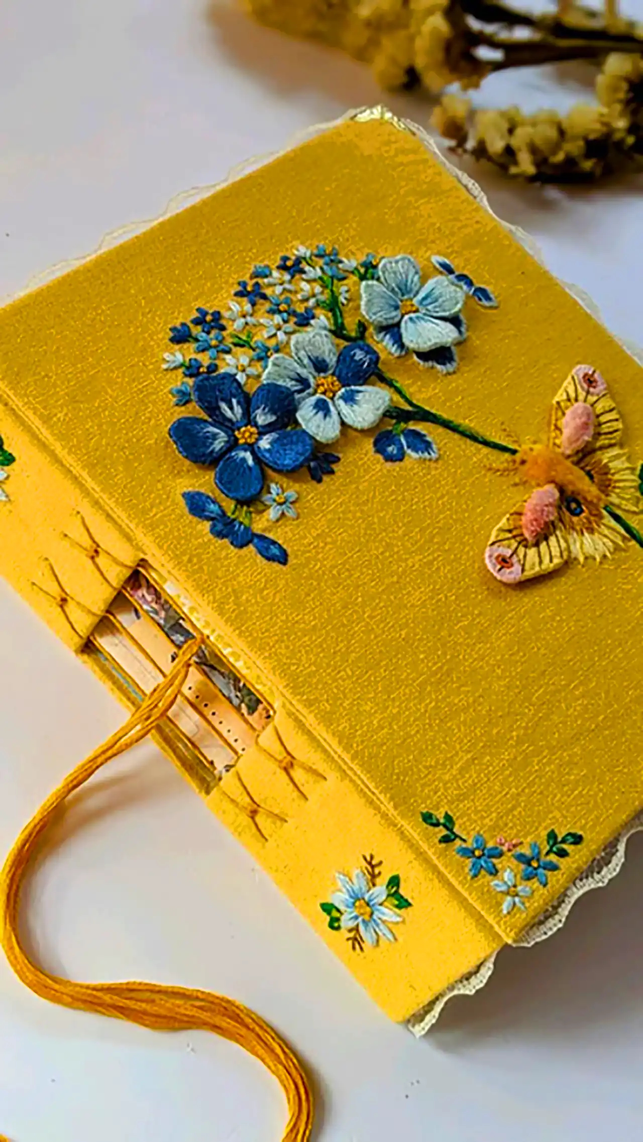 دفترچه خاطرات گلدوزی 